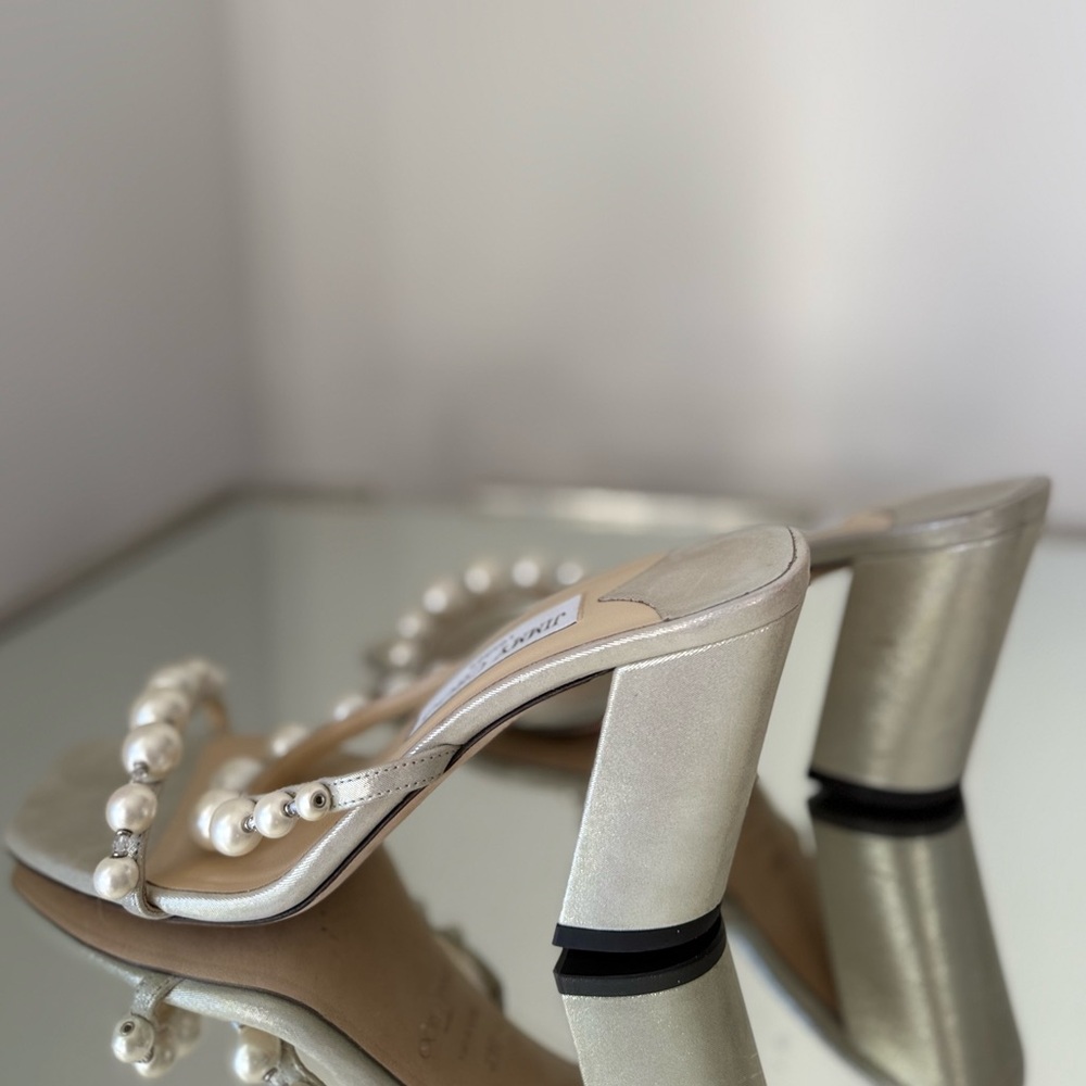 New JIMMY CHOO Amara Metallic Pearly Two-Band Sandals 38.5 $975 - Picture 15 of 16